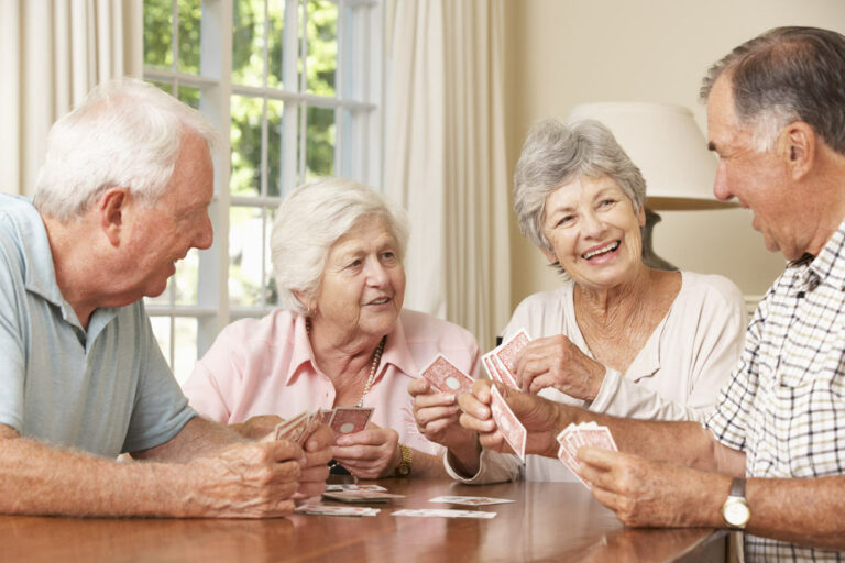 Avail Senior Living | Seniors playing cards